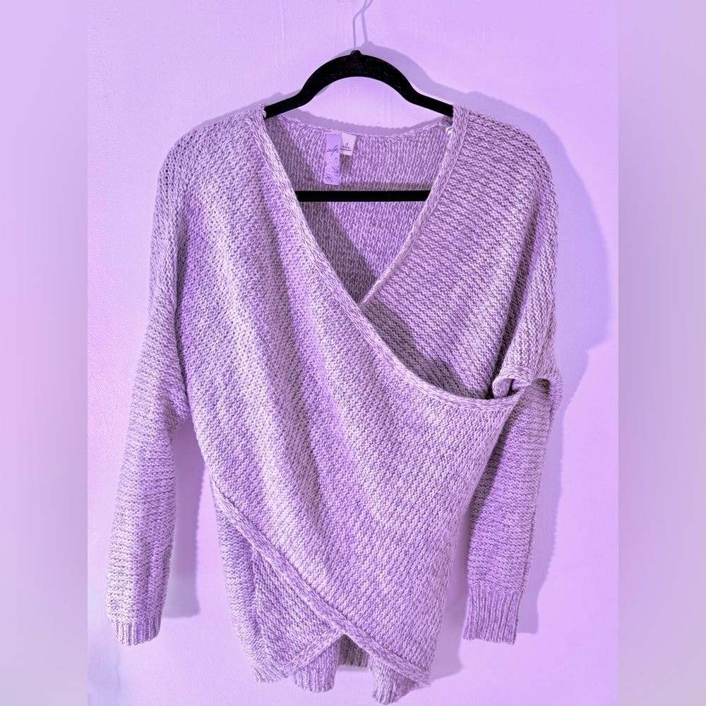 Alya Soft grey V-Neck Sweater
